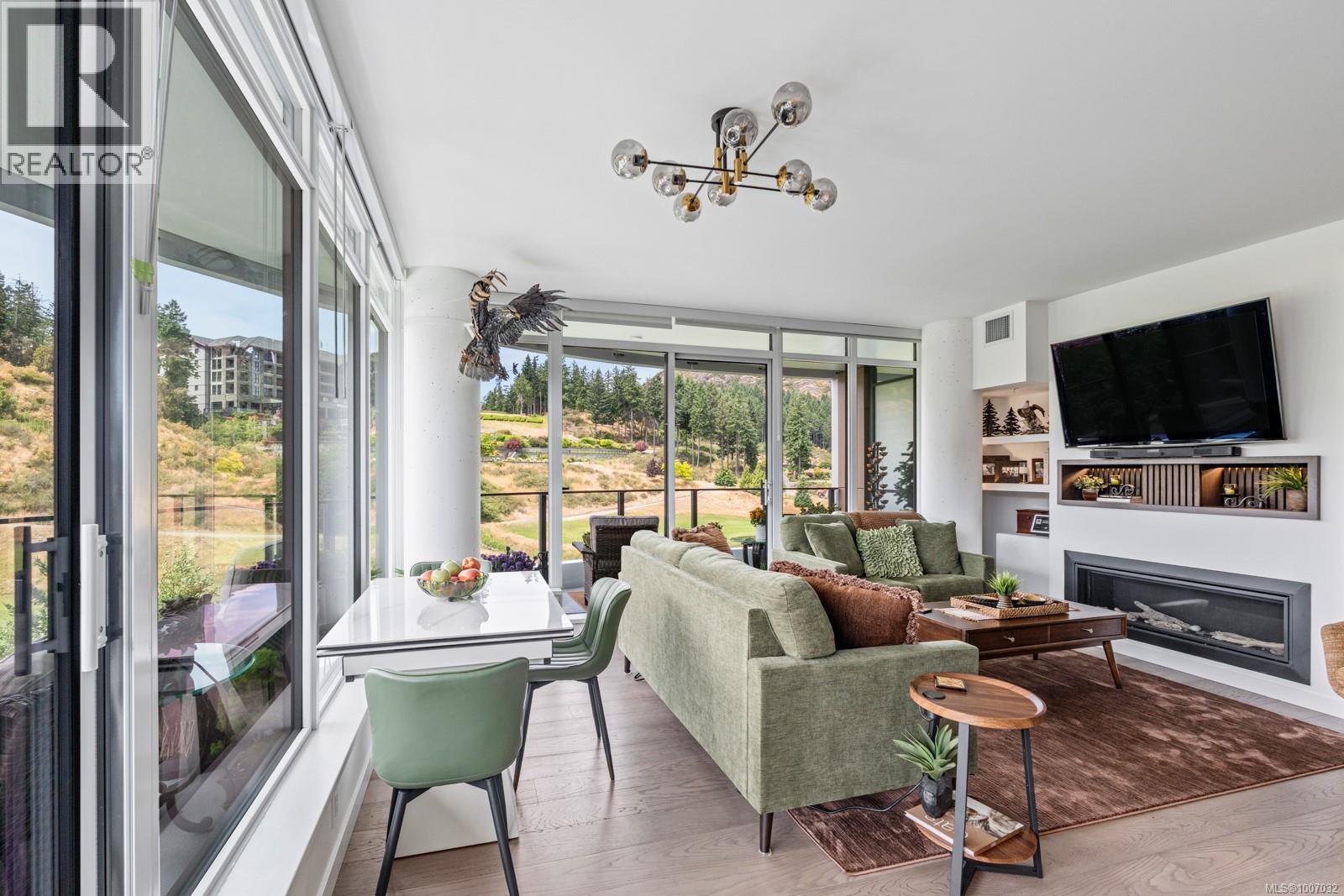 Photo 14 of 815 2000 Hannington Rd, Langford BC