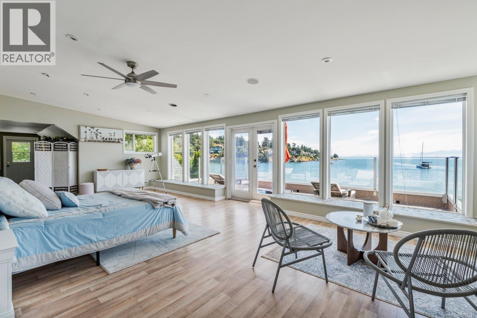 Photo 42 of 3905 B Cadboro Bay Rd, Saanich BC