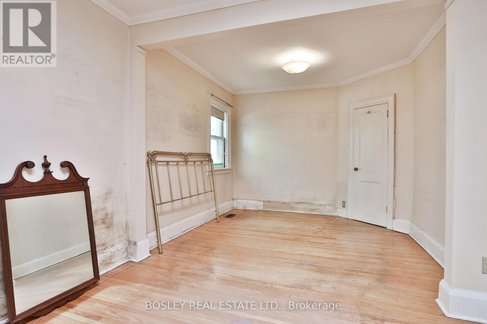 Photo 28 of 15 Whitewood Road, Toronto ON