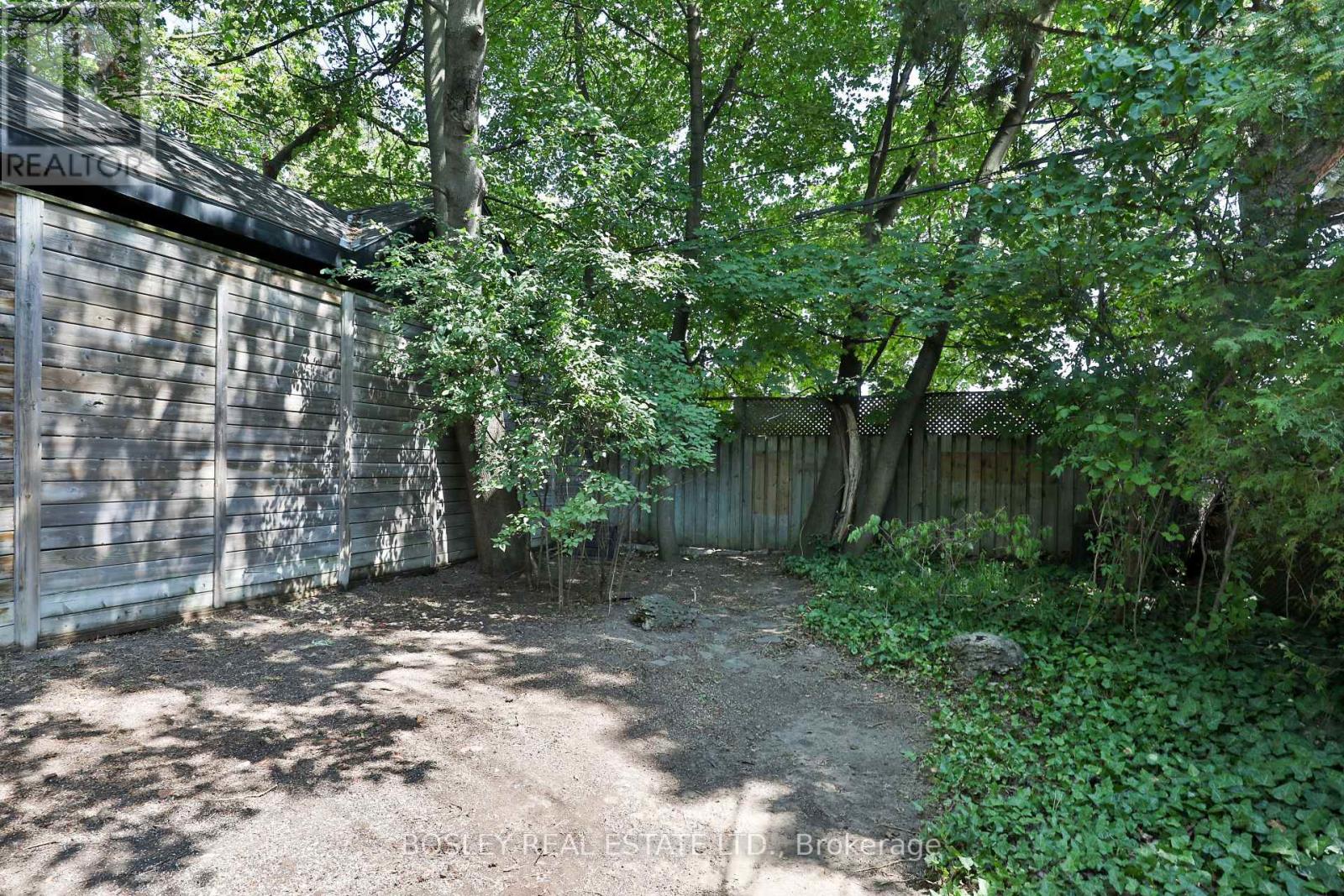 Photo 14 of 15 Whitewood Road, Toronto ON