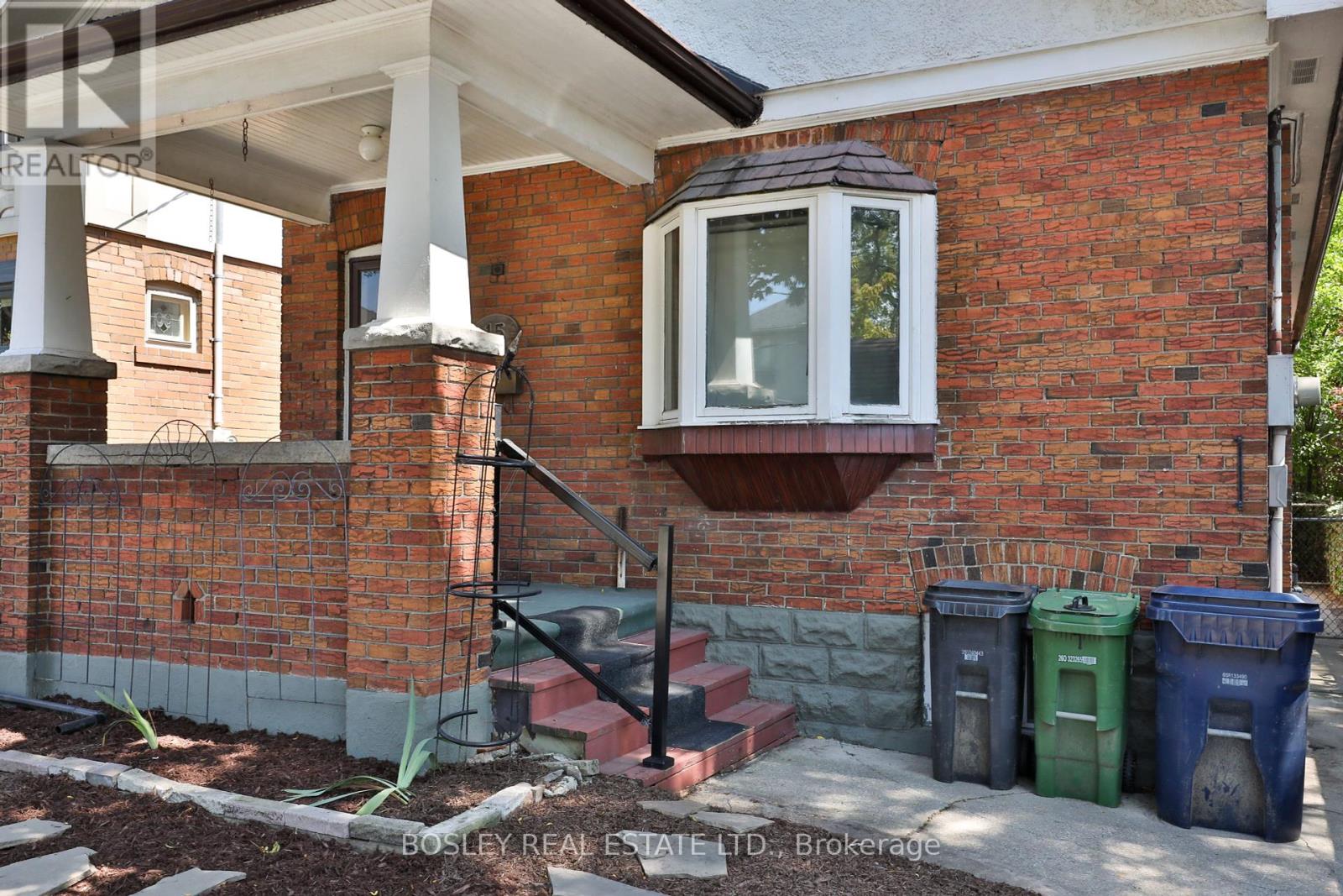 Photo 22 of 15 Whitewood Road, Toronto ON