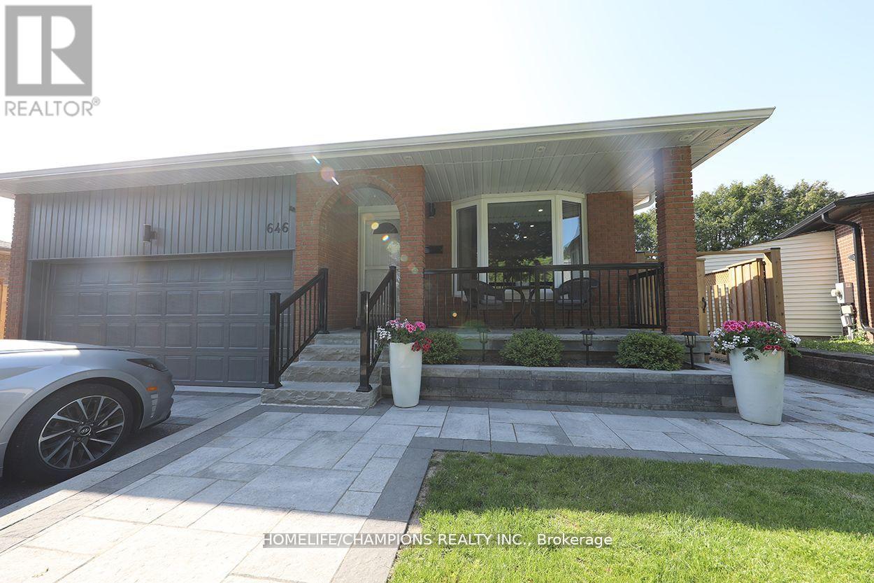 Photo 28 of 646 Chancery Court, Oshawa ON