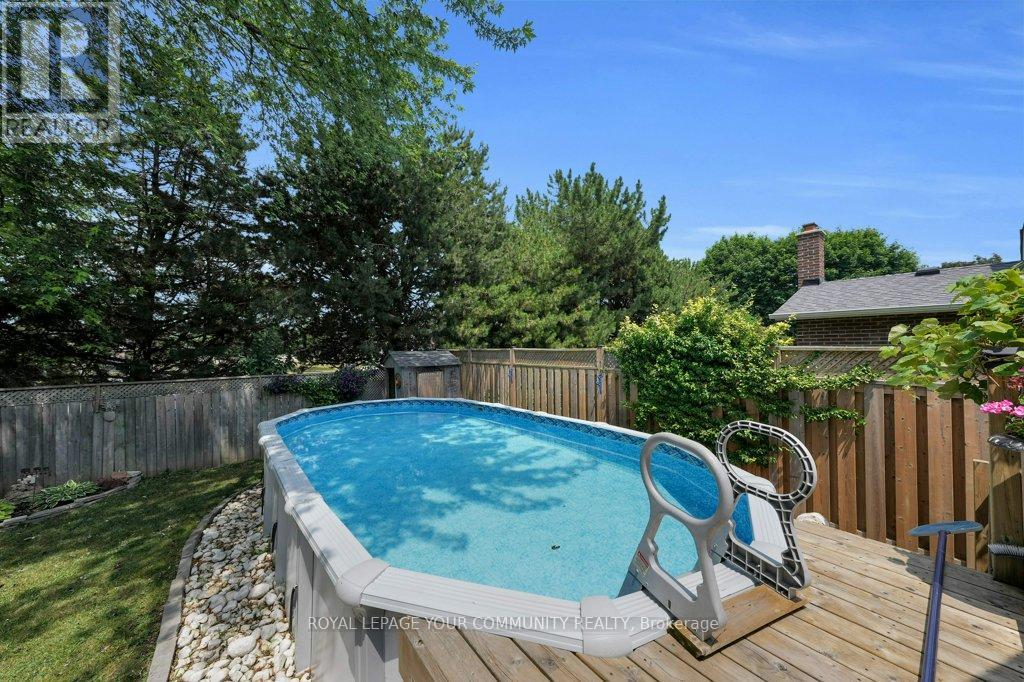 Photo 5 of 36 Dawson Street, Whitby ON