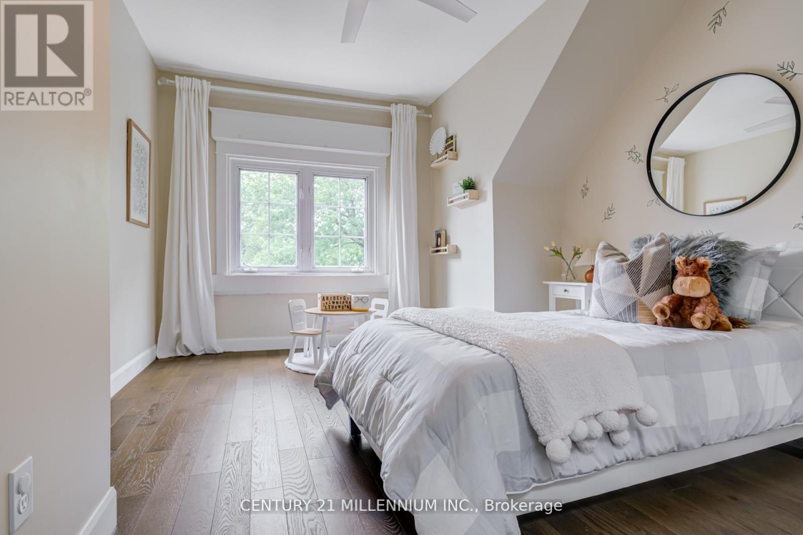 Photo 28 of 634 Woodbine Avenue, Toronto ON
