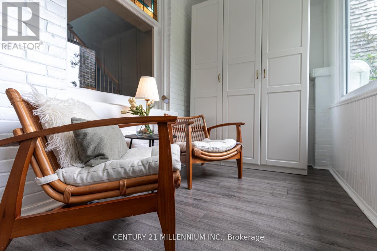 Photo 30 of 634 Woodbine Avenue, Toronto ON