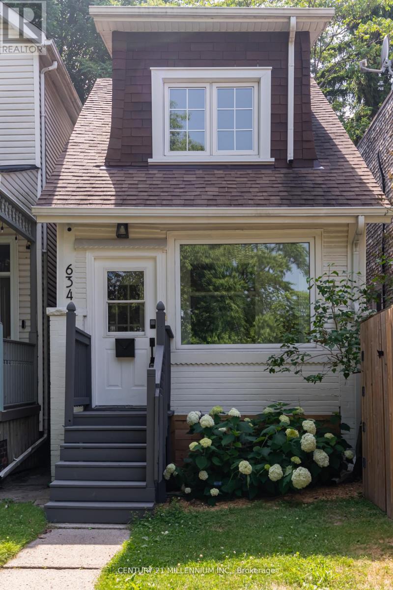 Photo 43 of 634 Woodbine Avenue, Toronto ON