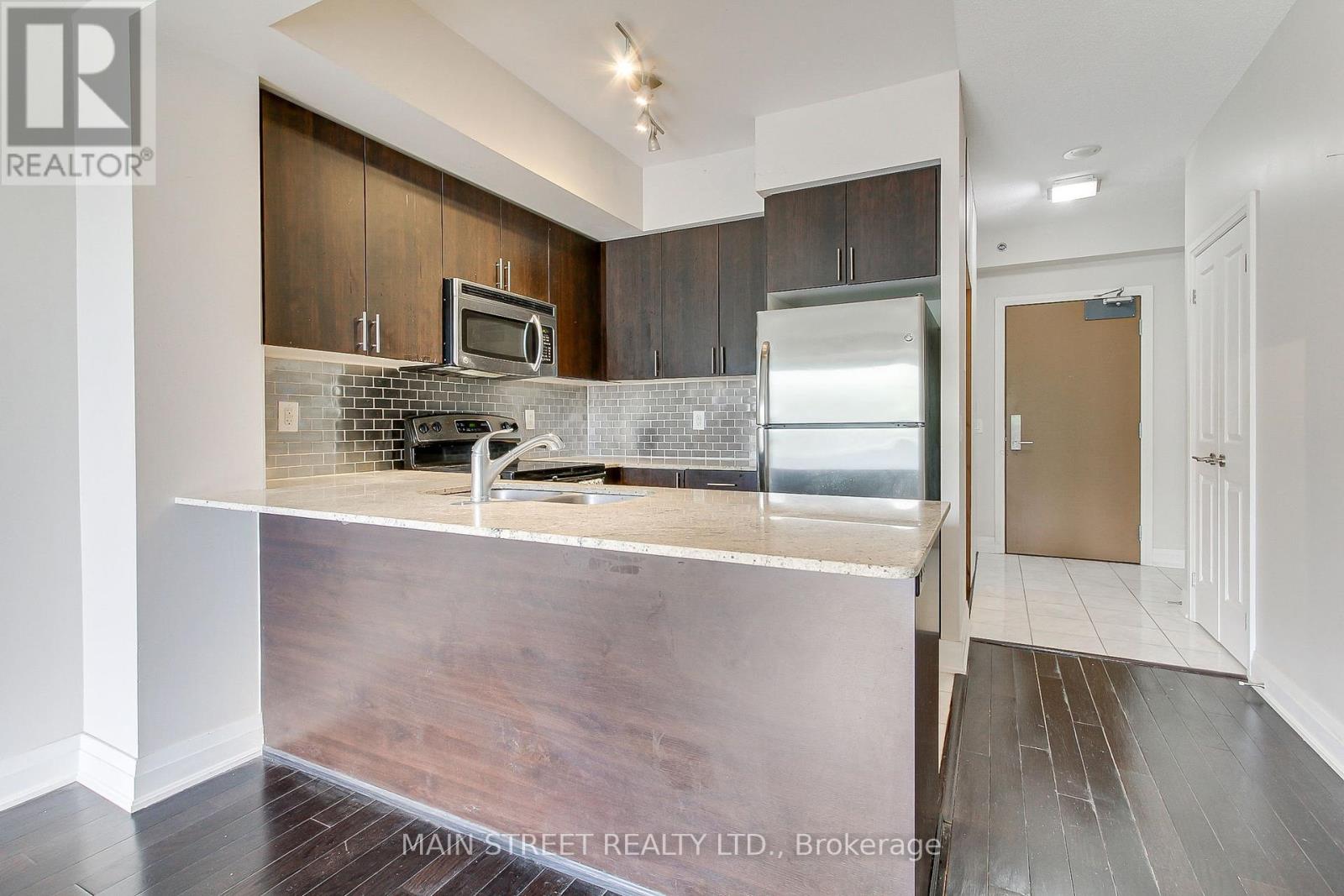 Photo 34 of 308 520 Steeles Avenue, Vaughan ON