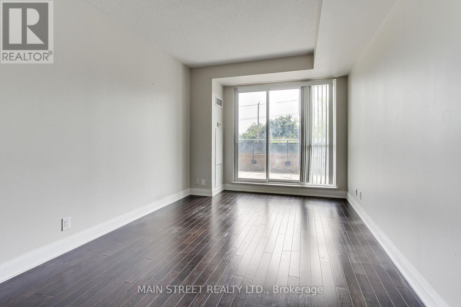 Photo 9 of 308 520 Steeles Avenue, Vaughan ON