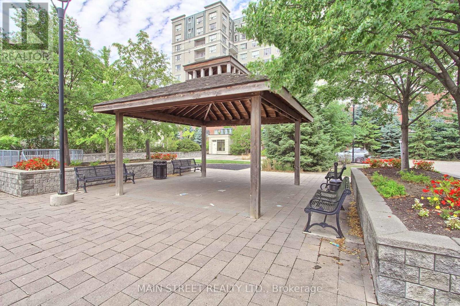 Photo 25 of 308 520 Steeles Avenue, Vaughan ON