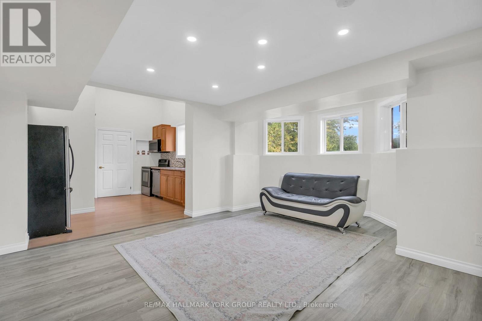 Photo 36 of 36 Ball Avenue E, Brock ON
