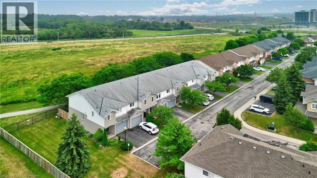 Photo 4 of 800 Paramount Drive Unit 28, Stoney Creek ON