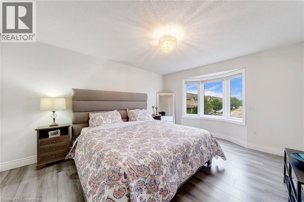Photo 17 of 800 Paramount Drive Unit 28, Stoney Creek ON