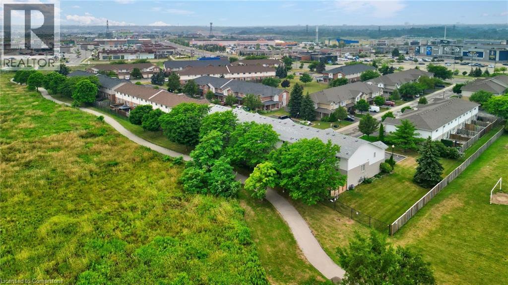 Photo 31 of 800 Paramount Drive Unit 28, Stoney Creek ON