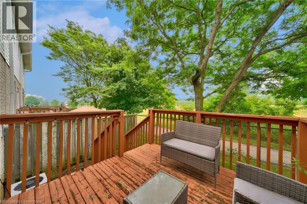 Photo 26 of 800 Paramount Drive Unit 28, Stoney Creek ON