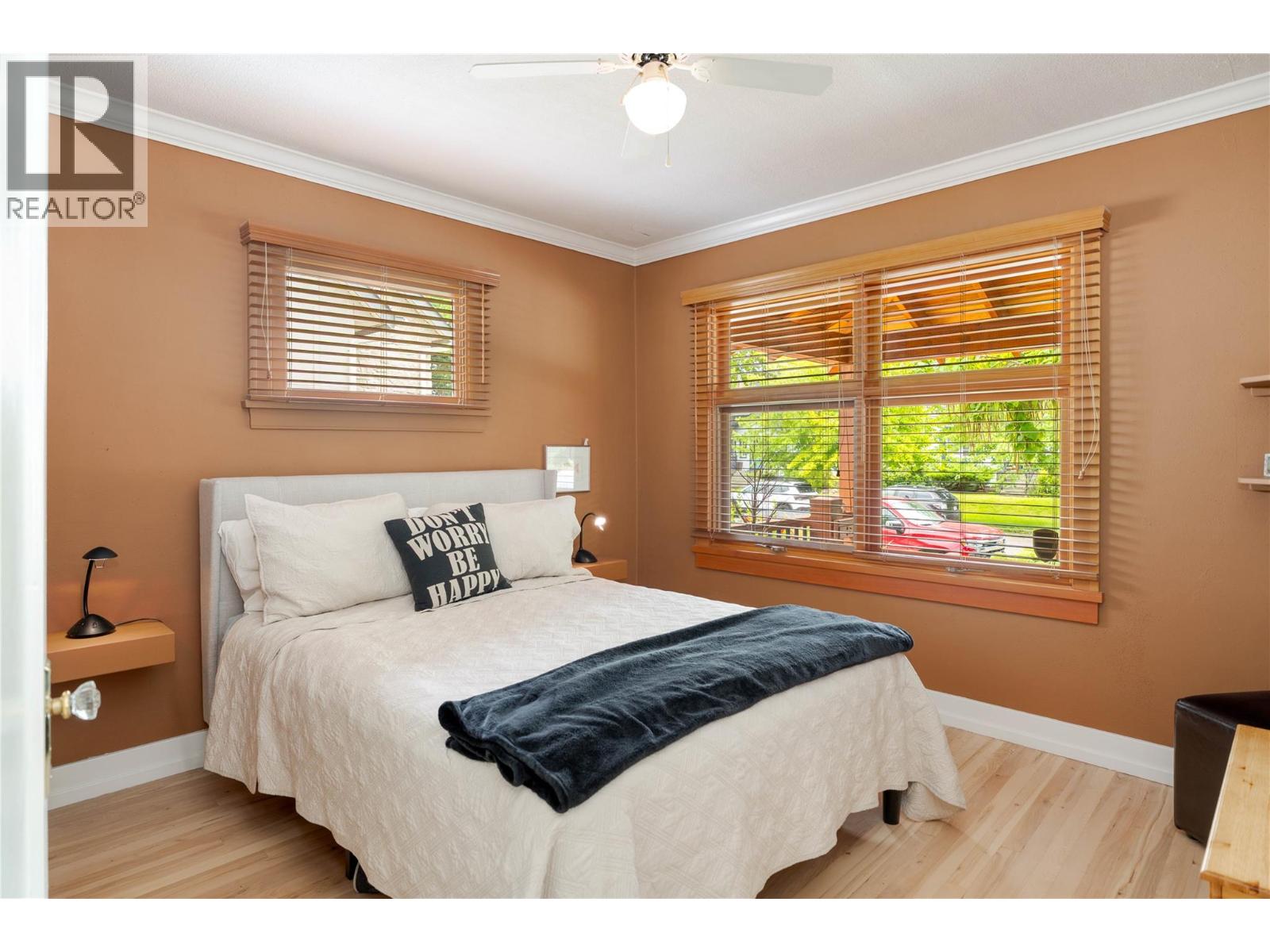  354 BURNE Avenue, Kelowna