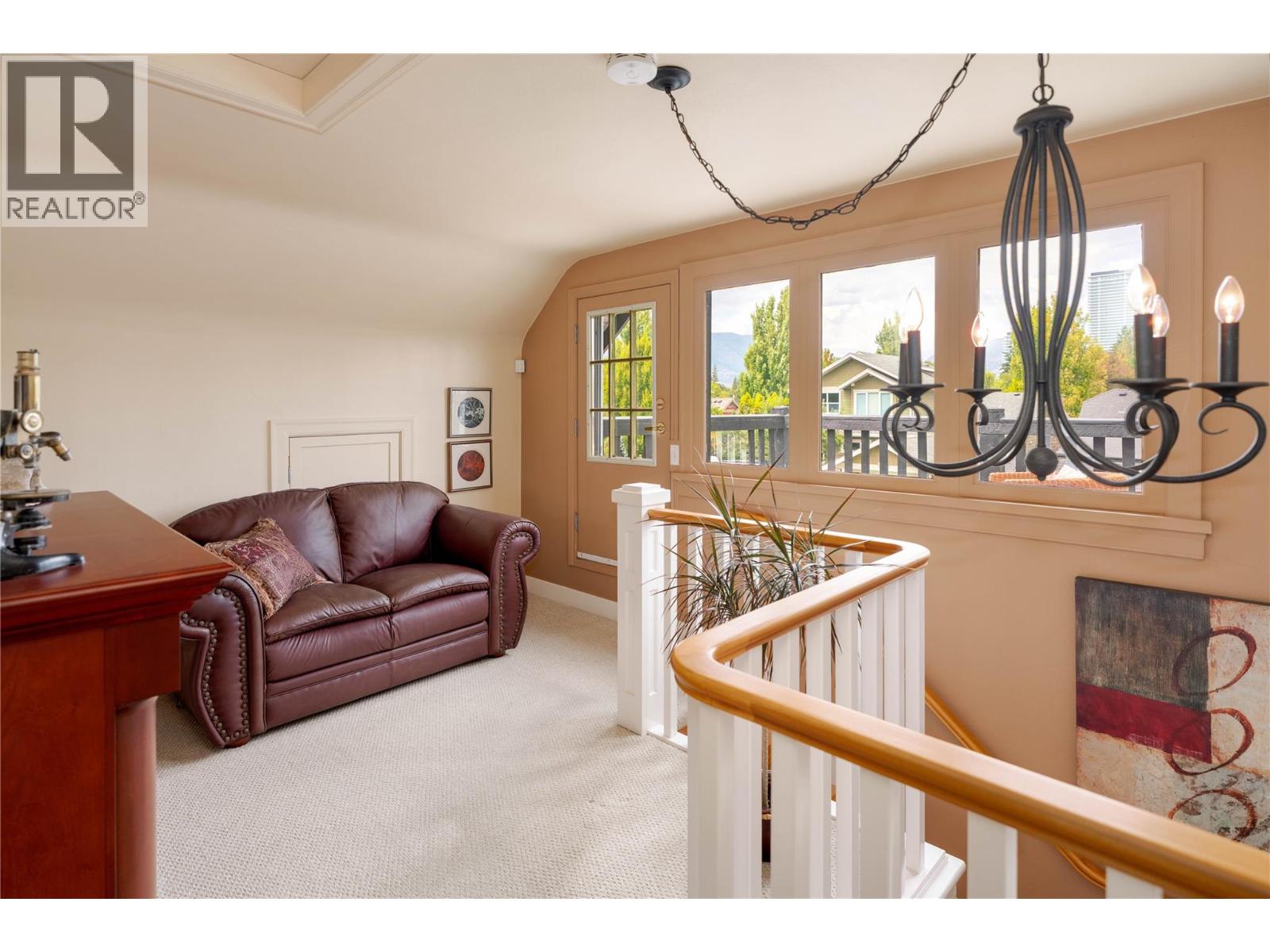  354 BURNE Avenue, Kelowna
