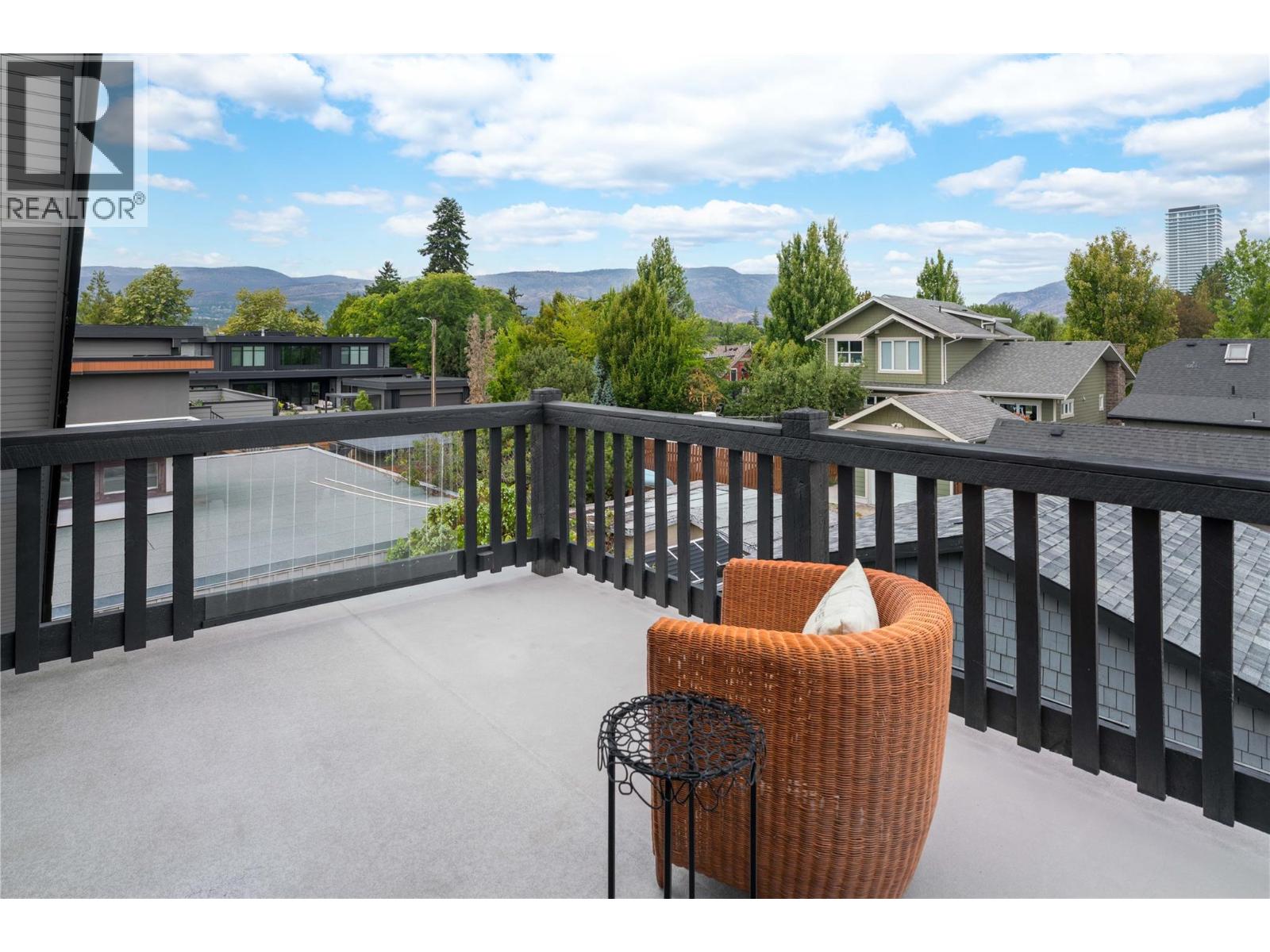  354 BURNE Avenue, Kelowna