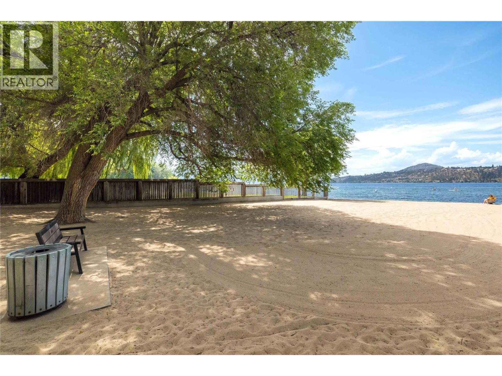 354 BURNE Avenue, Kelowna