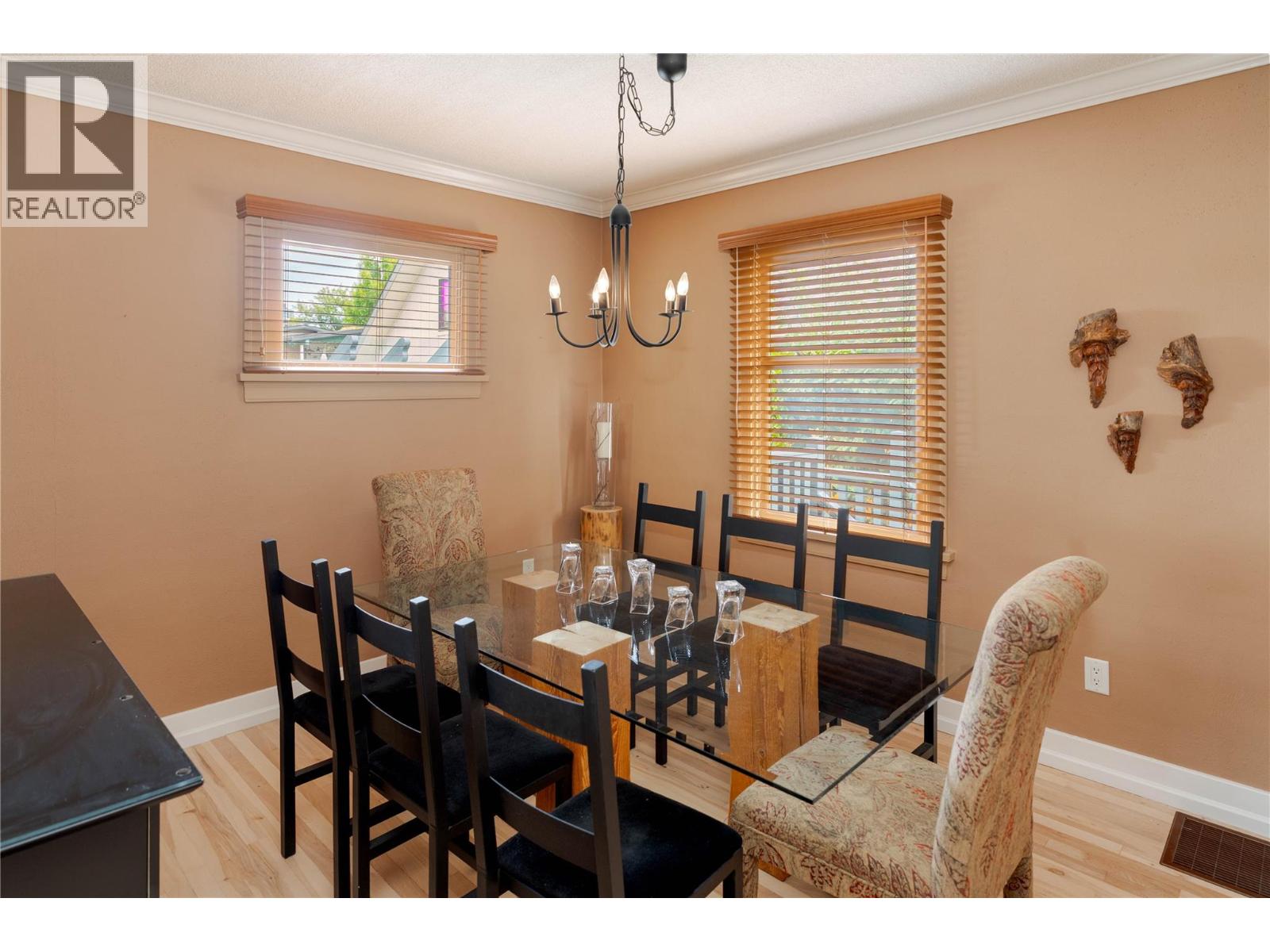  354 BURNE Avenue, Kelowna