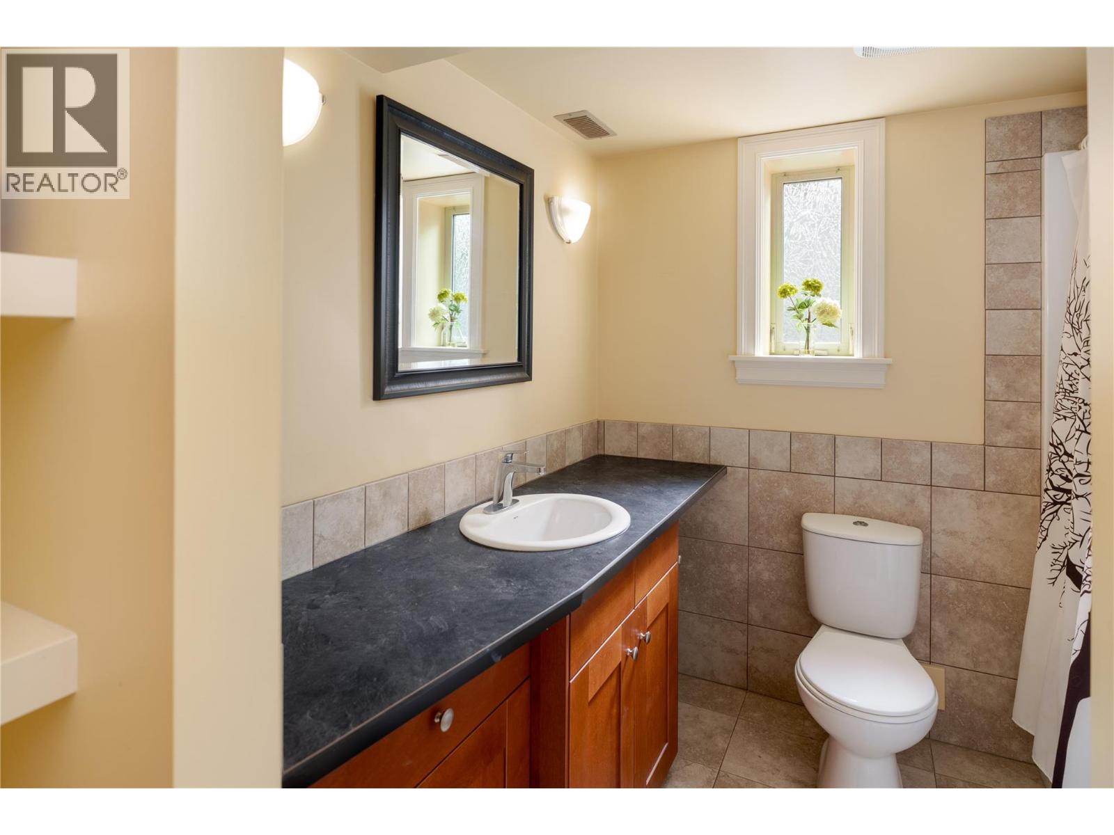 354 BURNE Avenue, Kelowna