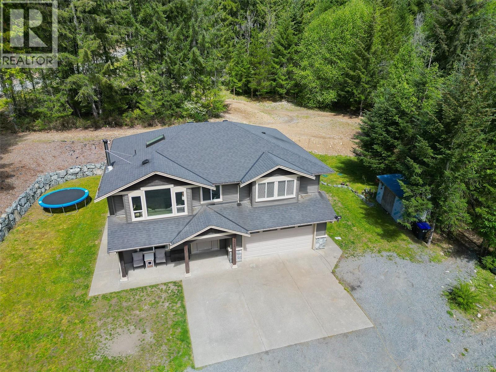 Photo 11 of 1850 Nanaimo River Rd, Nanaimo BC