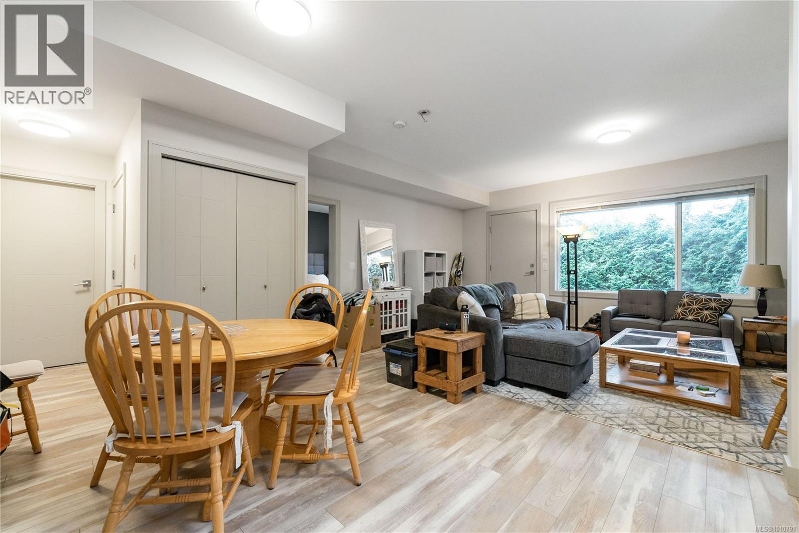 Photo 5 of 4981 Dunn Pl, Nanaimo BC
