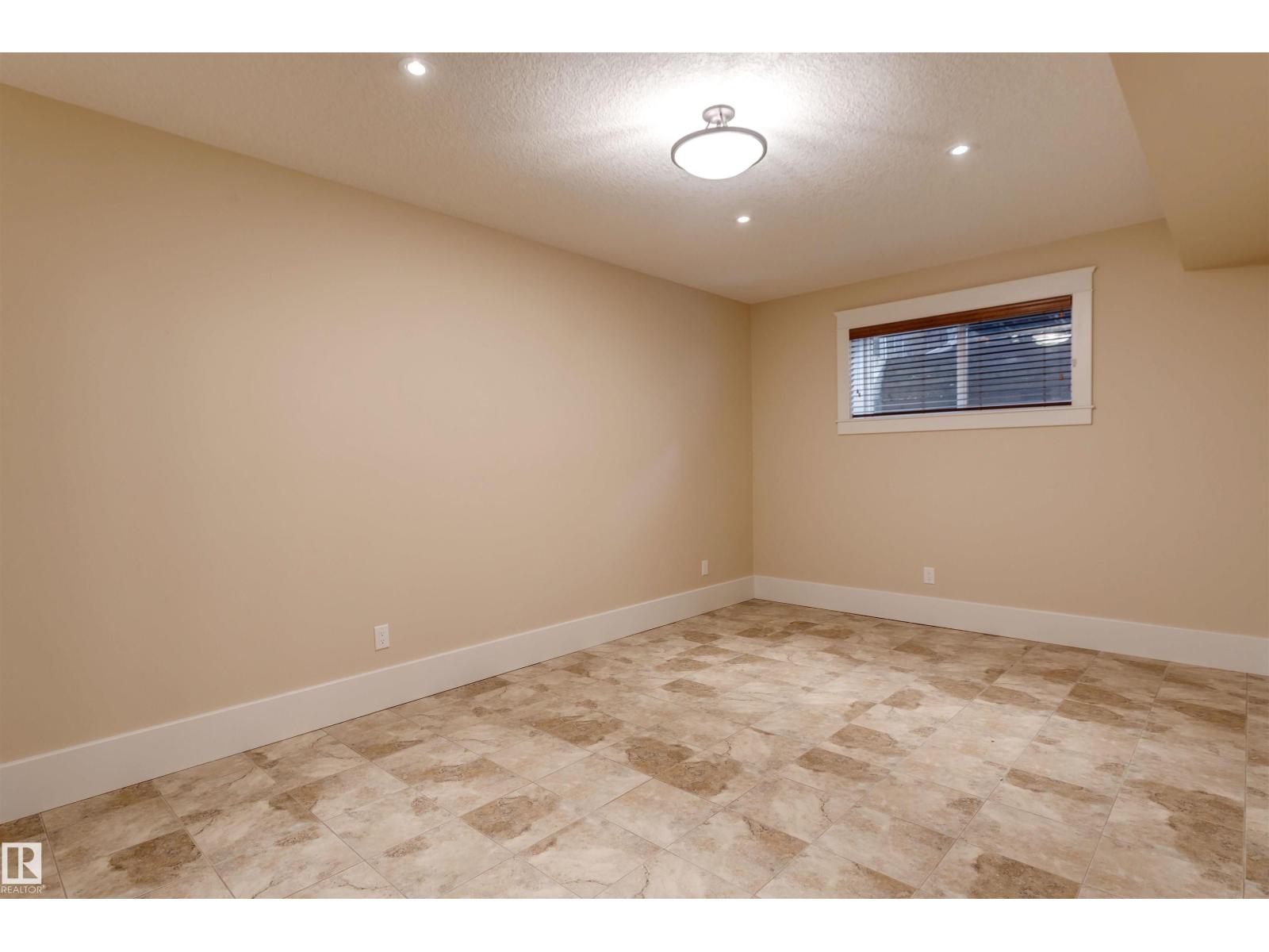 Photo 22 of 11026 80 Av Nw, Edmonton AB