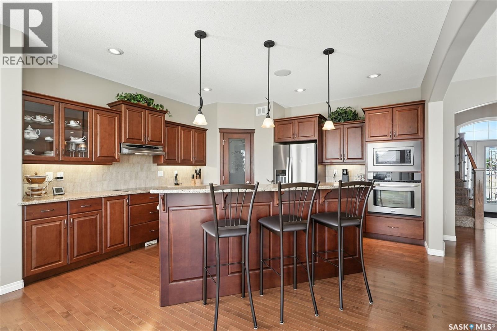 Photo 10 of 511 Waters Crescent, Saskatoon SK