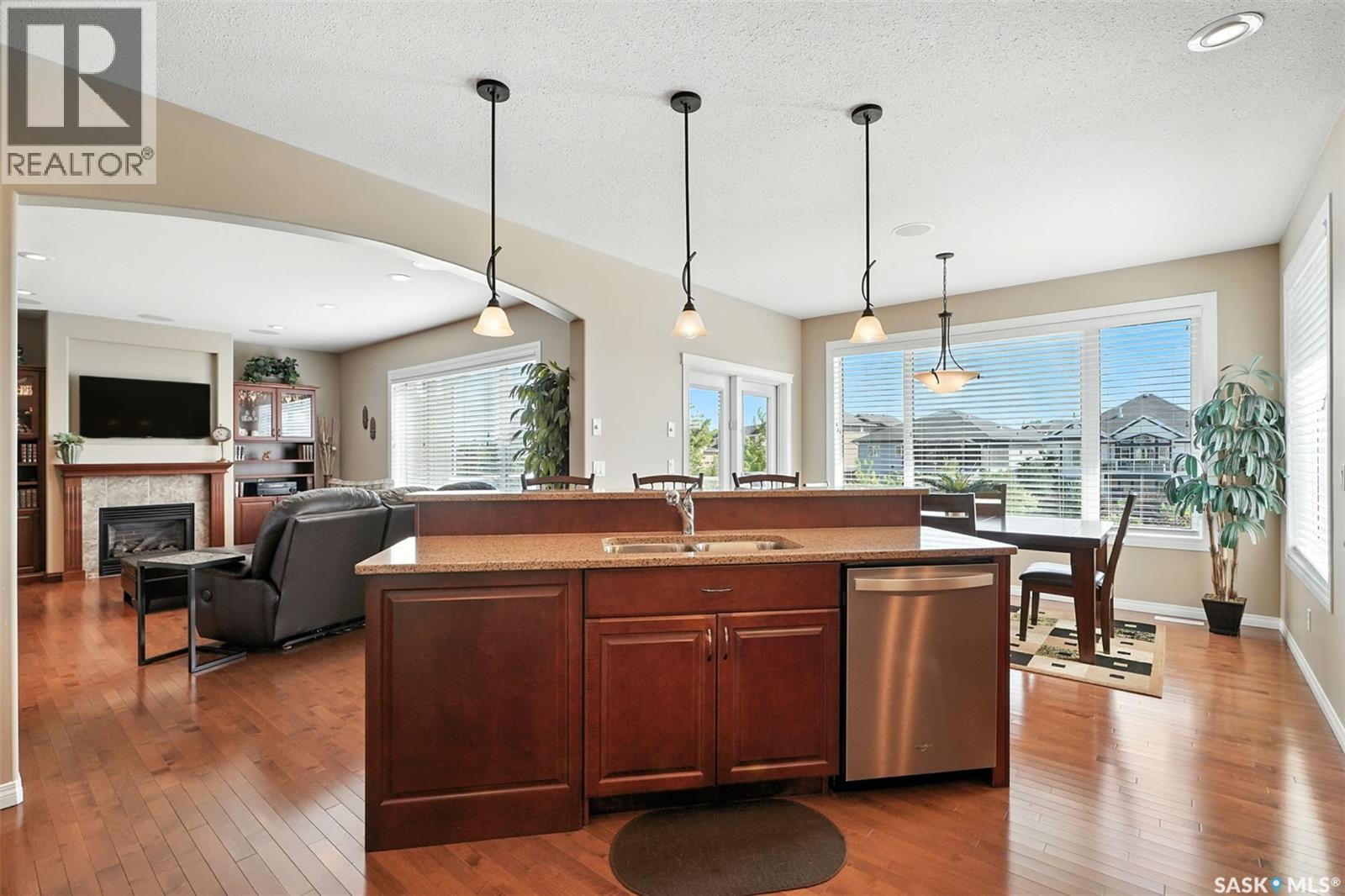 Photo 12 of 511 Waters Crescent, Saskatoon SK