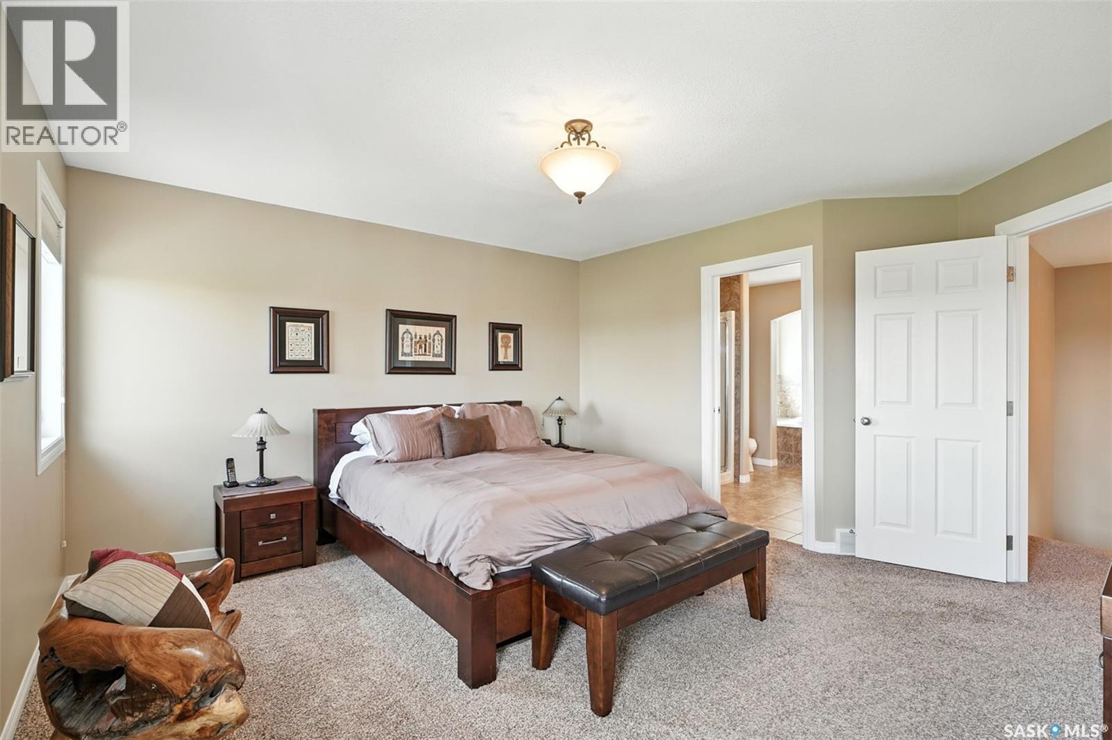 Photo 18 of 511 Waters Crescent, Saskatoon SK