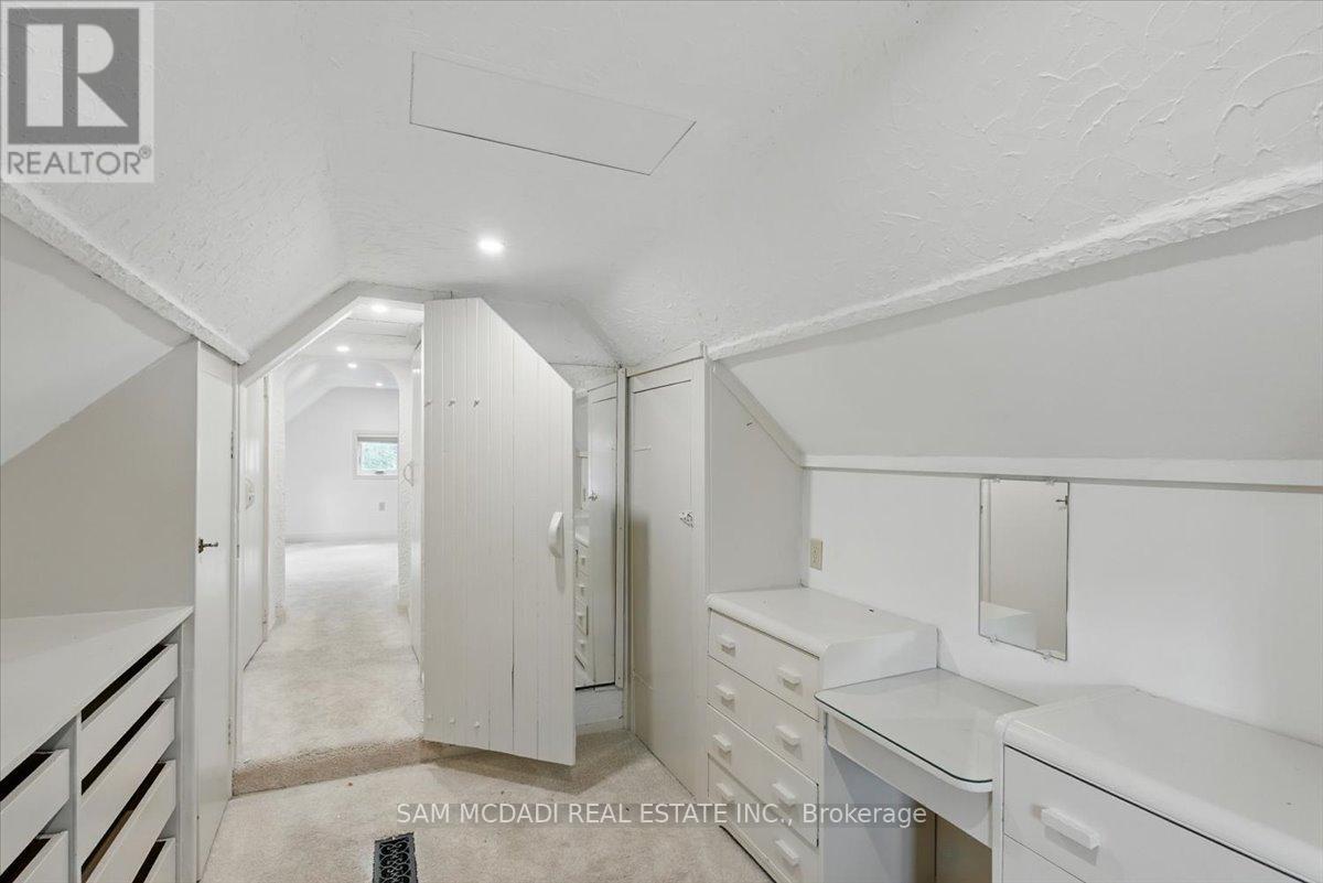 Photo 19 of 62 Maple Avenue S, Mississauga ON