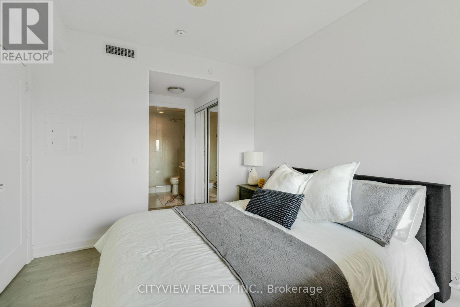 Photo 18 of 304 110 Marine Parade Drive, Toronto ON