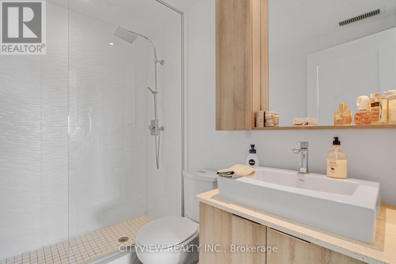 Photo 14 of 304 110 Marine Parade Drive, Toronto ON