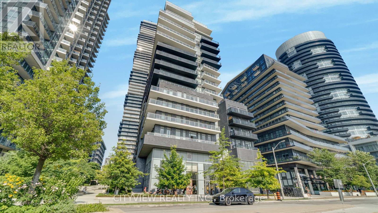 Photo 4 of 304 110 Marine Parade Drive, Toronto ON