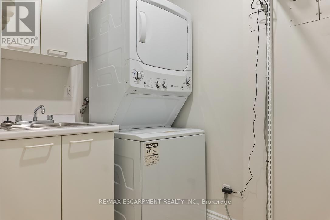Photo 37 of Ph 7 1900 The Collegeway, Mississauga ON