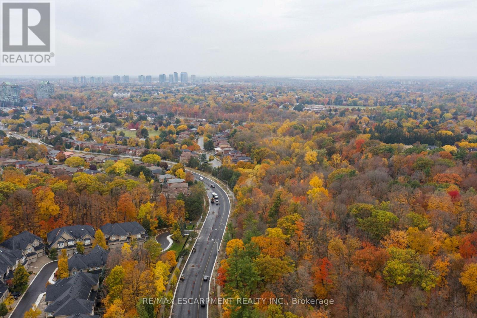 Photo 7 of Ph 7 1900 The Collegeway, Mississauga ON