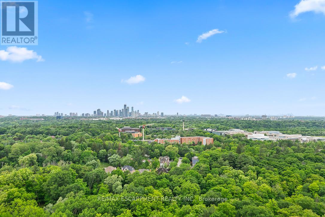 Photo 9 of Ph 7 1900 The Collegeway, Mississauga ON