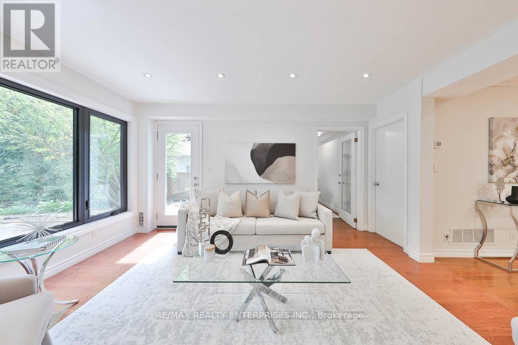 Photo 27 of 1389 Milton Avenue, Mississauga ON