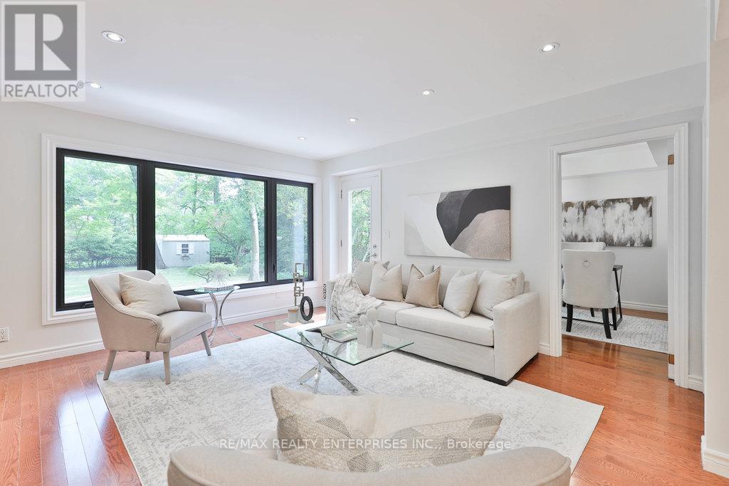 Photo 38 of 1389 Milton Avenue, Mississauga ON