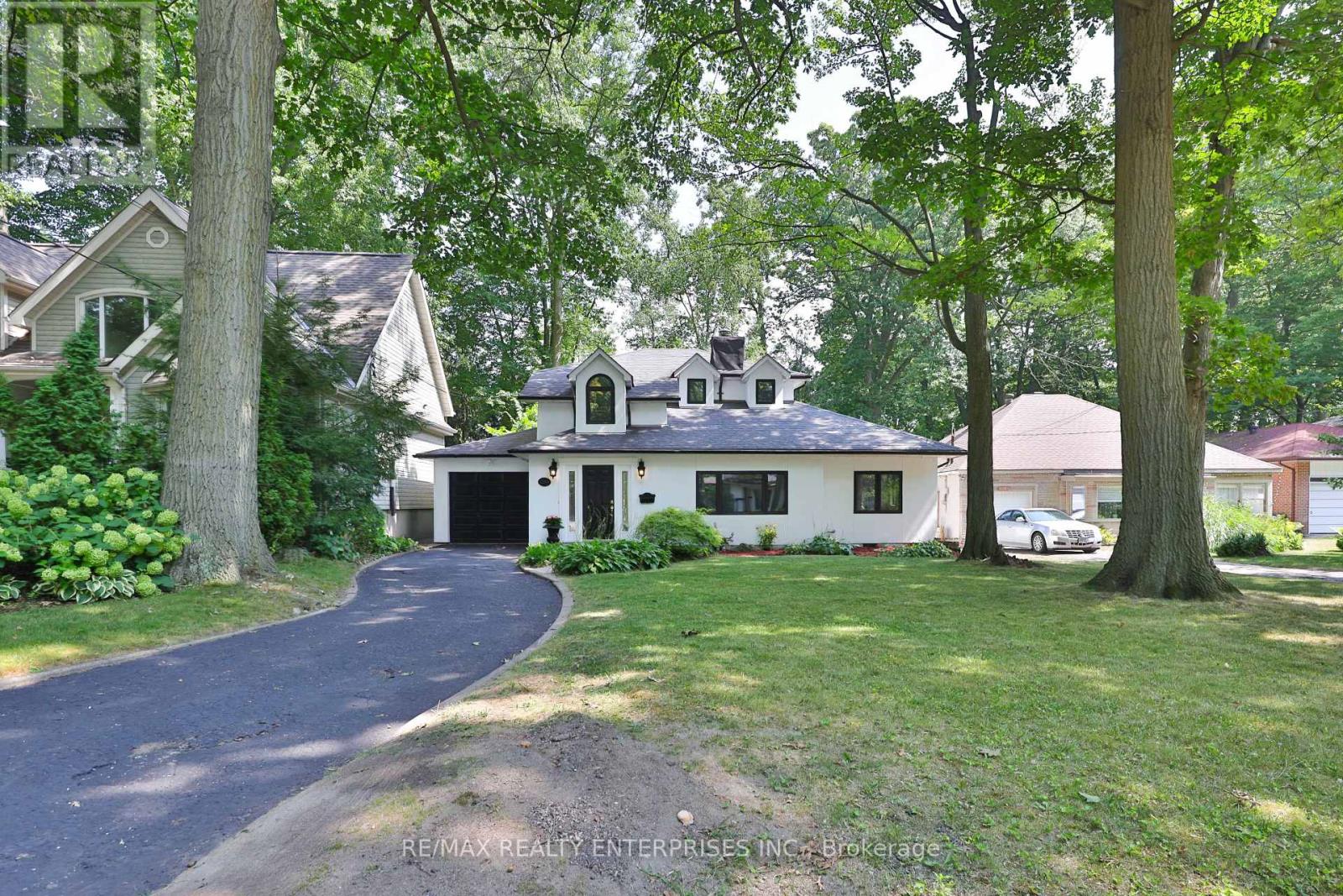 Photo 24 of 1389 Milton Avenue, Mississauga ON