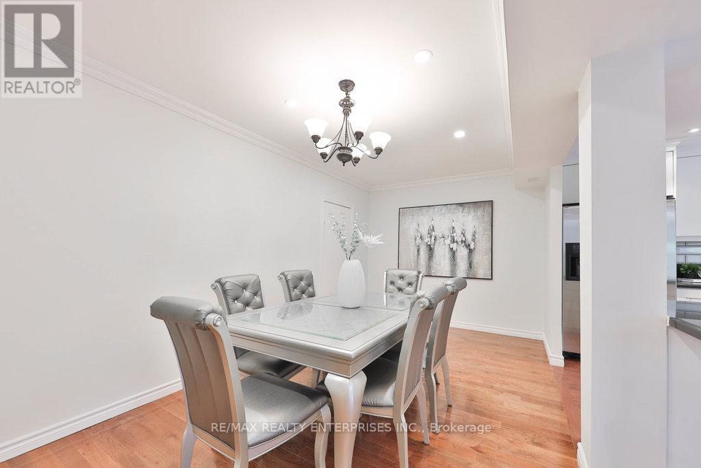 Photo 37 of 1389 Milton Avenue, Mississauga ON