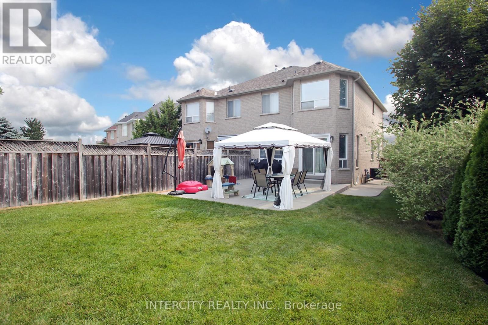 Photo 1 of 5 Humbershed Crescent, Caledon ON