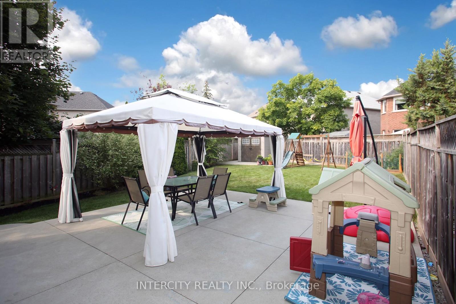 Photo 28 of 5 Humbershed Crescent, Caledon ON