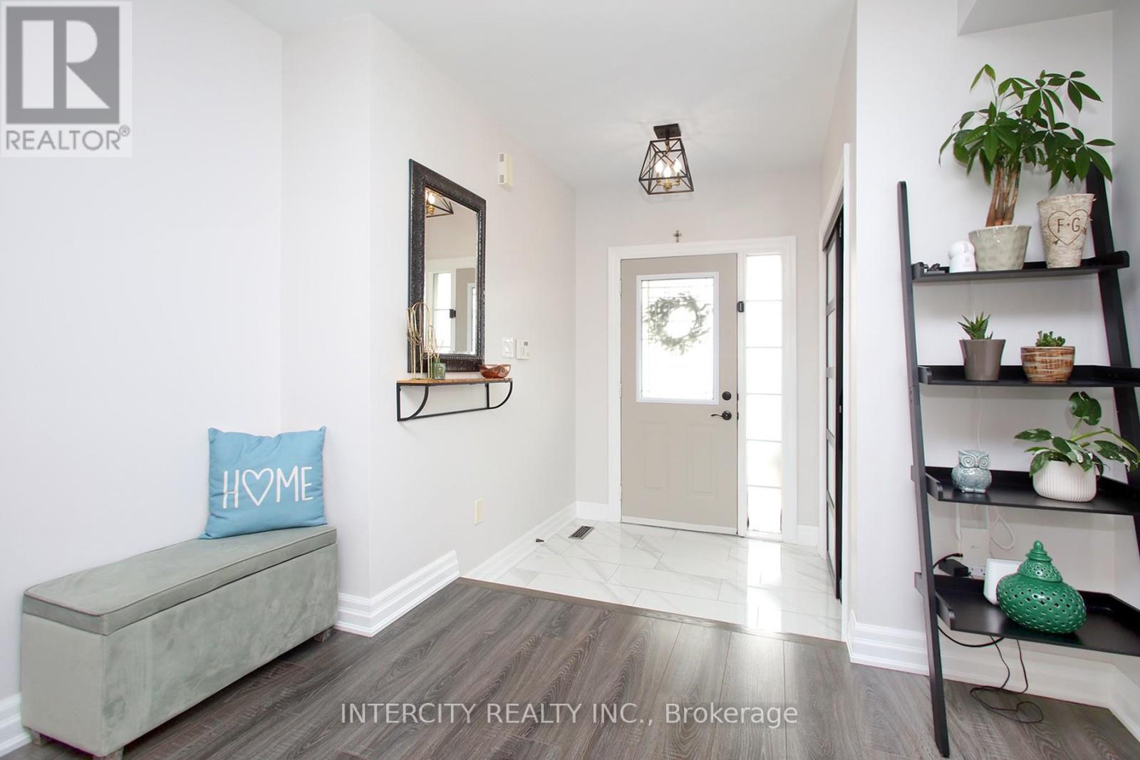 Photo 9 of 5 Humbershed Crescent, Caledon ON