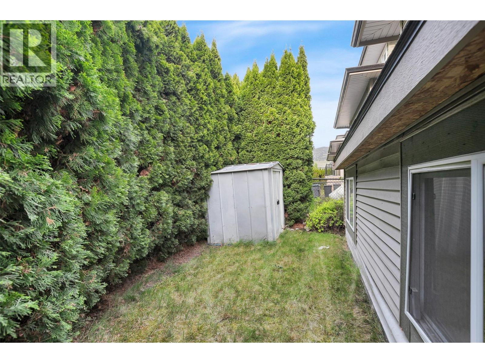  105 mccurdy Road East, Kelowna
