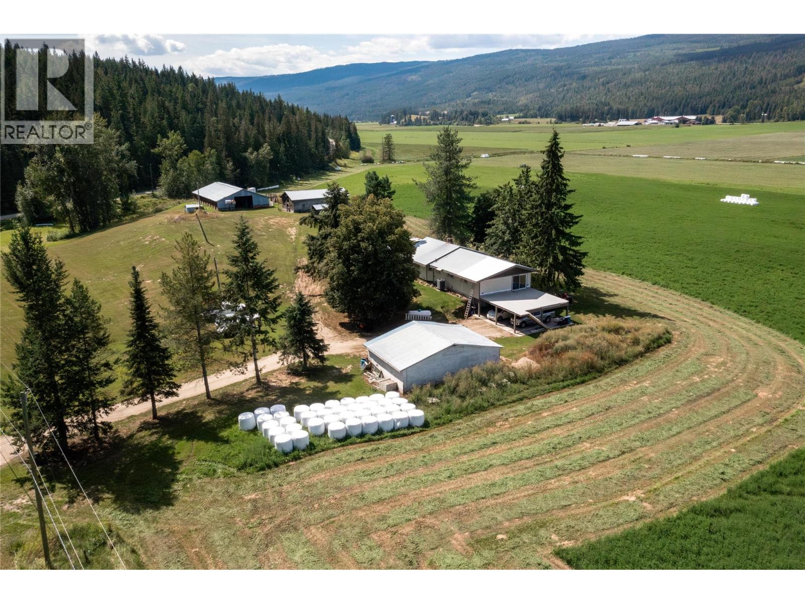 Photo 10 of 414 Mallory Road, Enderby BC