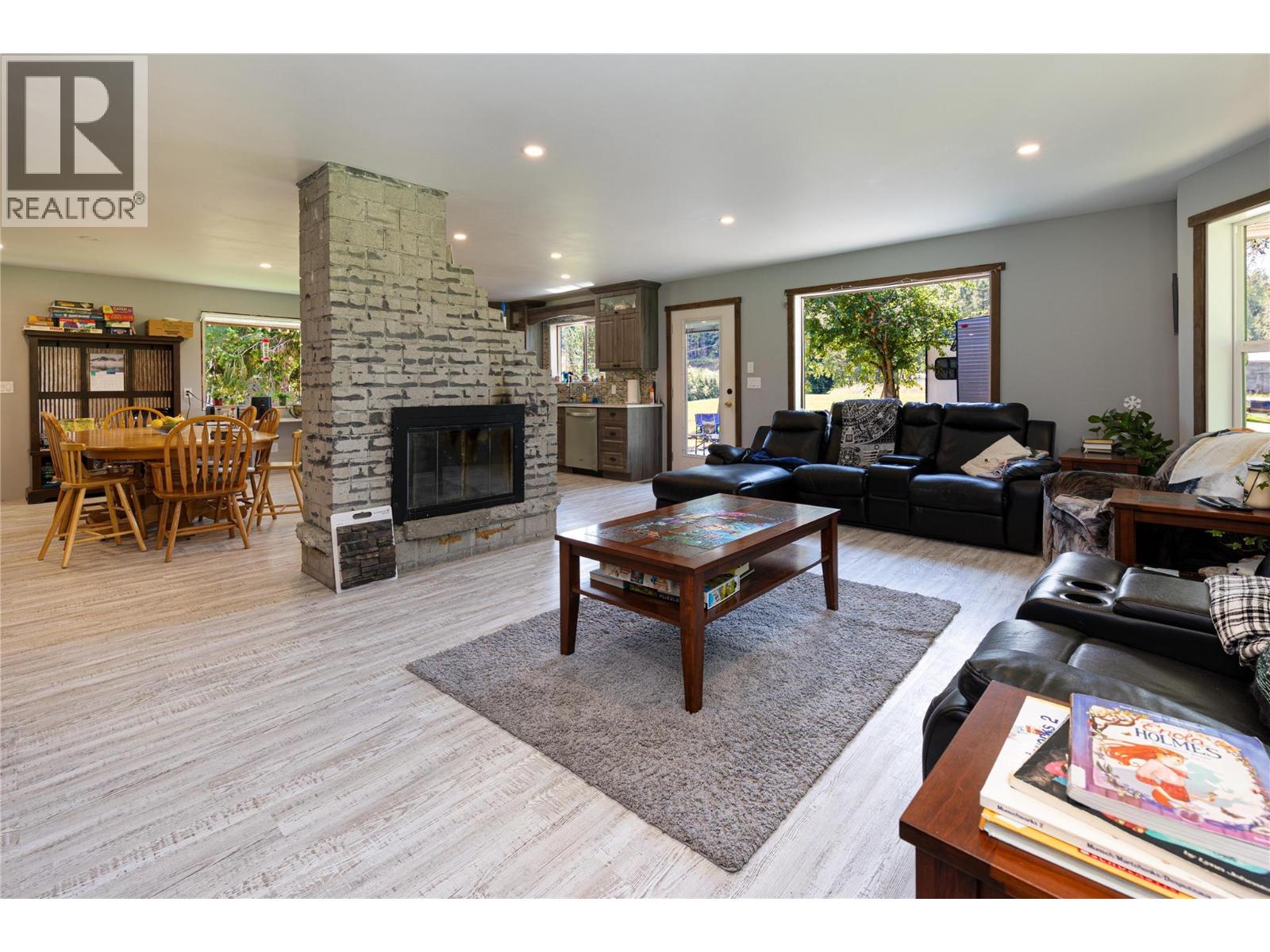 Photo 9 of 414 Mallory Road, Enderby BC