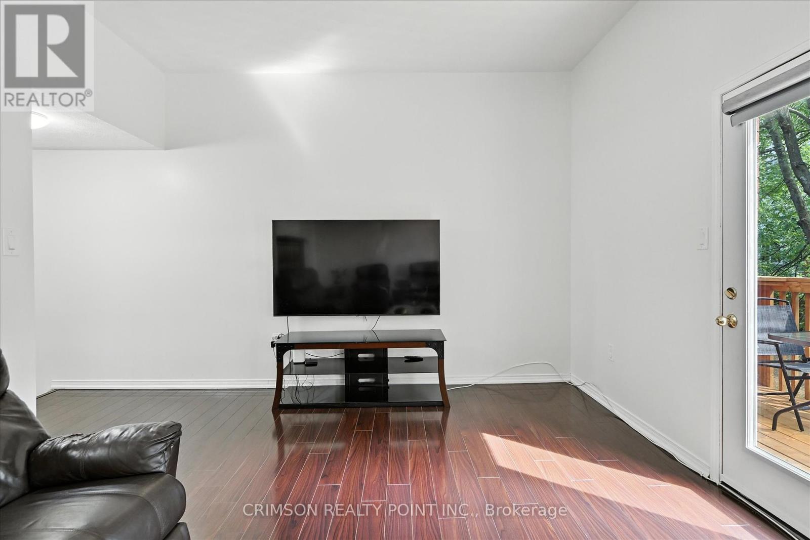 Photo 14 of 47 72 Stone Church Road W, Hamilton ON