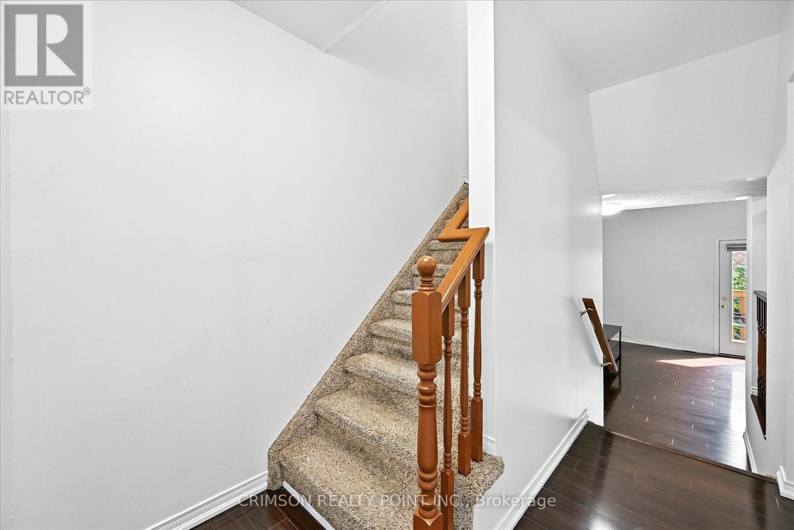 Photo 41 of 47 72 Stone Church Road W, Hamilton ON