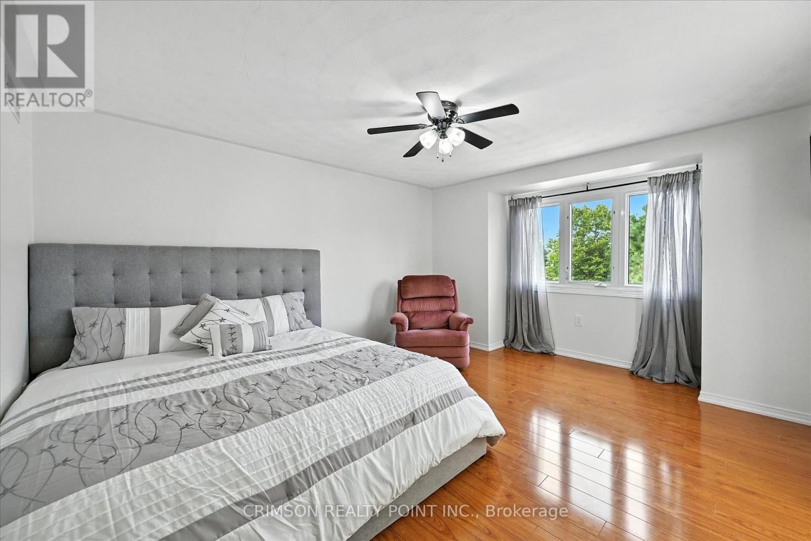Photo 11 of 47 72 Stone Church Road W, Hamilton ON
